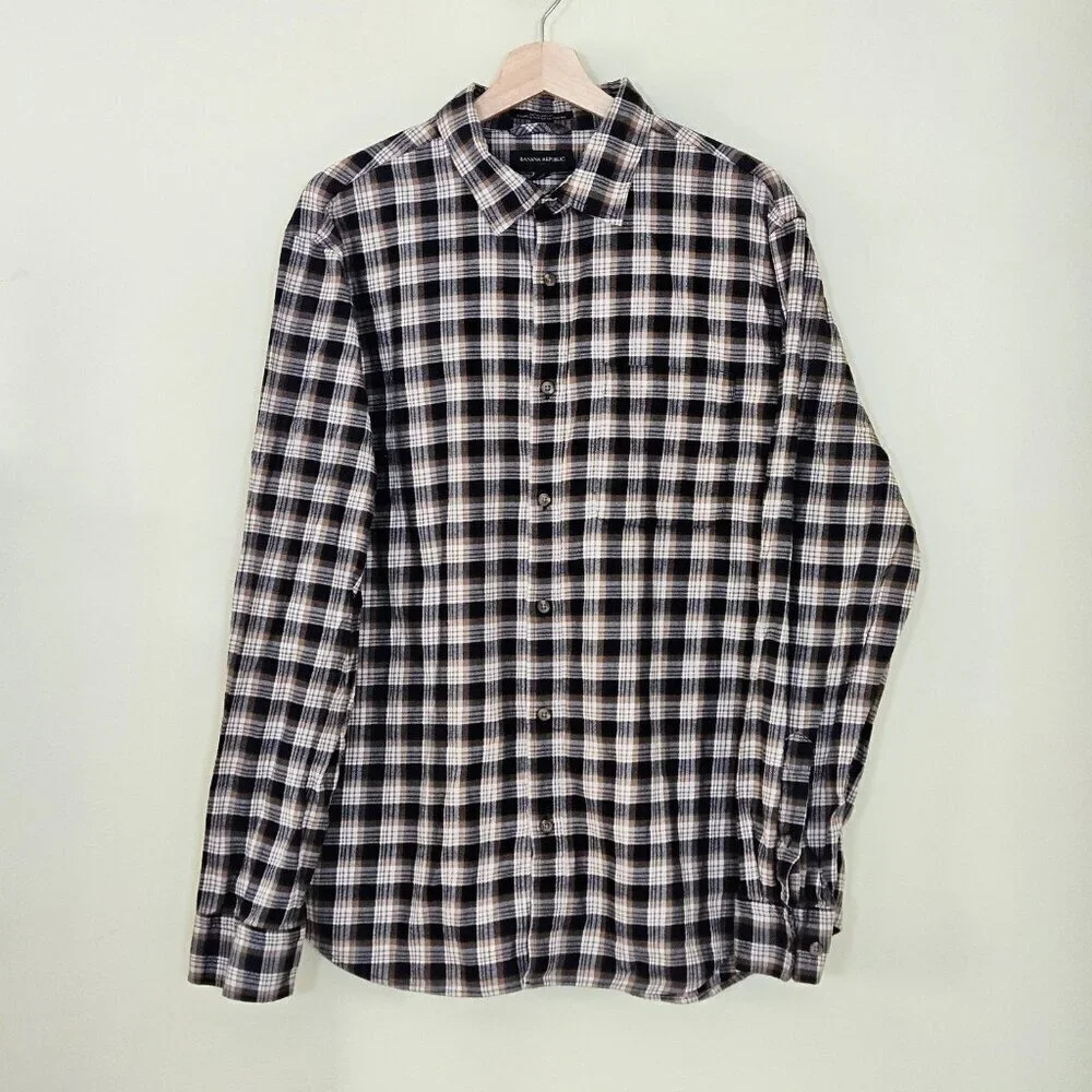 Banana Republic Shirt Mens XL Plaid LS Untucked Fit Pocket Preppy Cottage Casual
